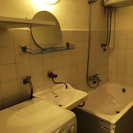 アパート Aparment A モスタル
